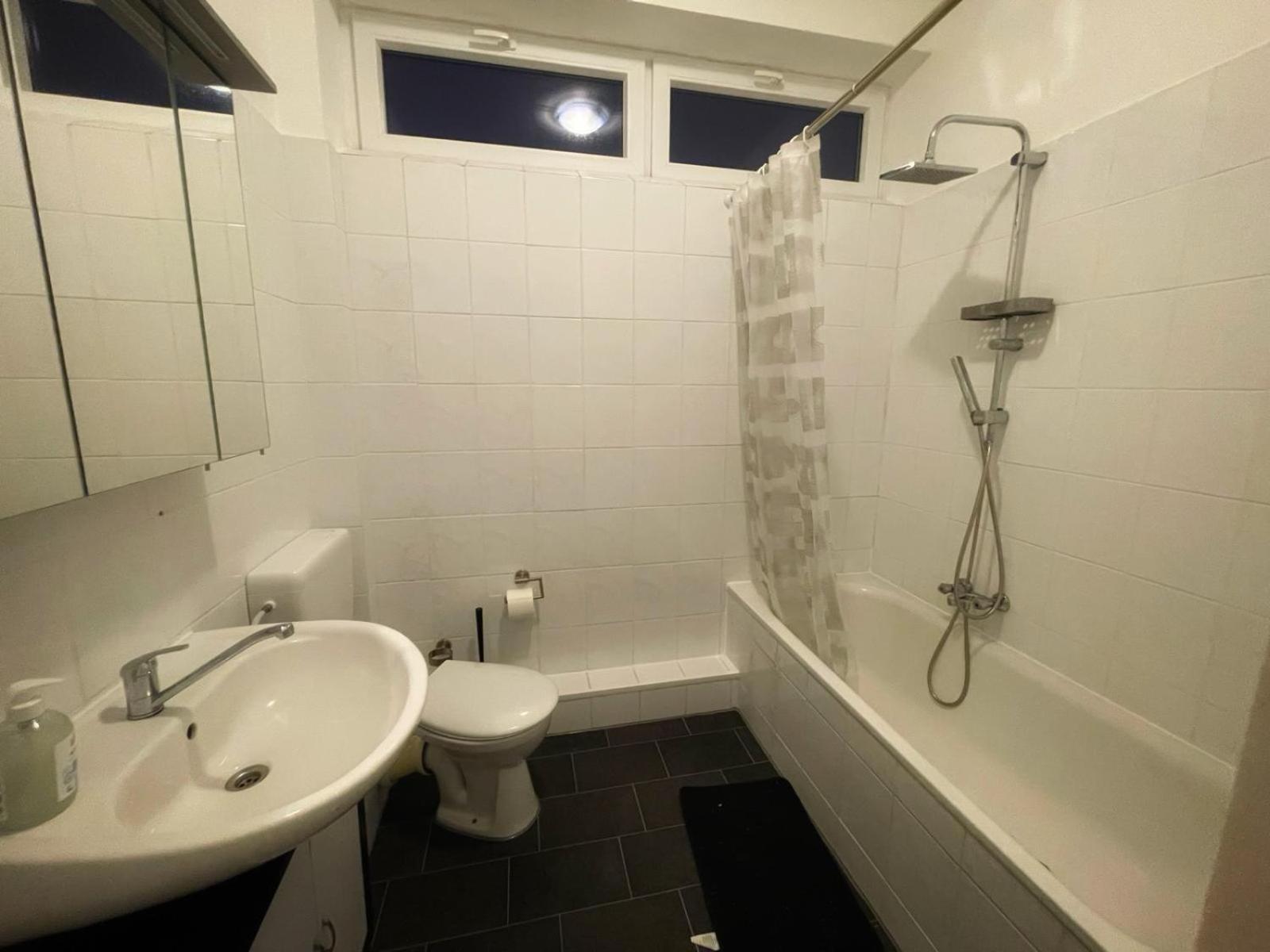Schoene Ferienzimmer In Wilhelmshaven Esterno foto